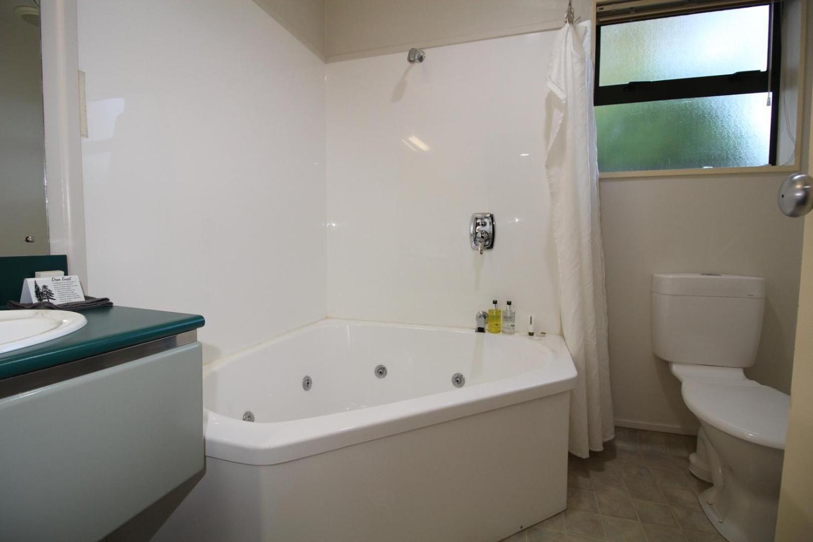 South Park Motel Мастертон Экстерьер фото