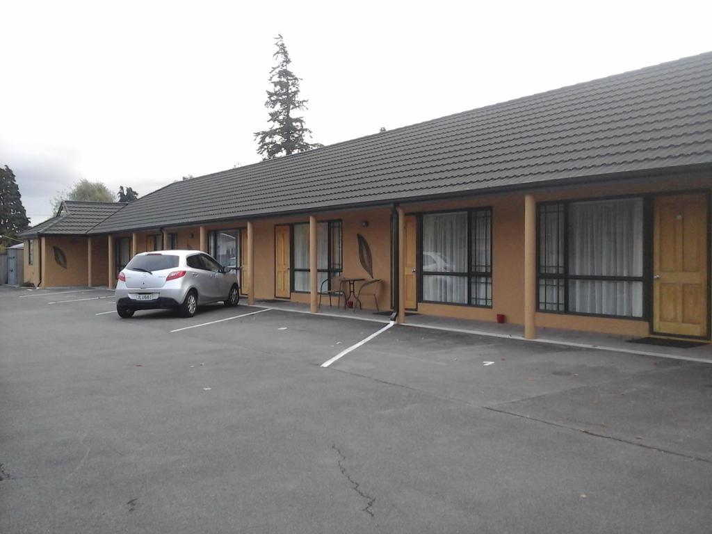 South Park Motel Мастертон Экстерьер фото