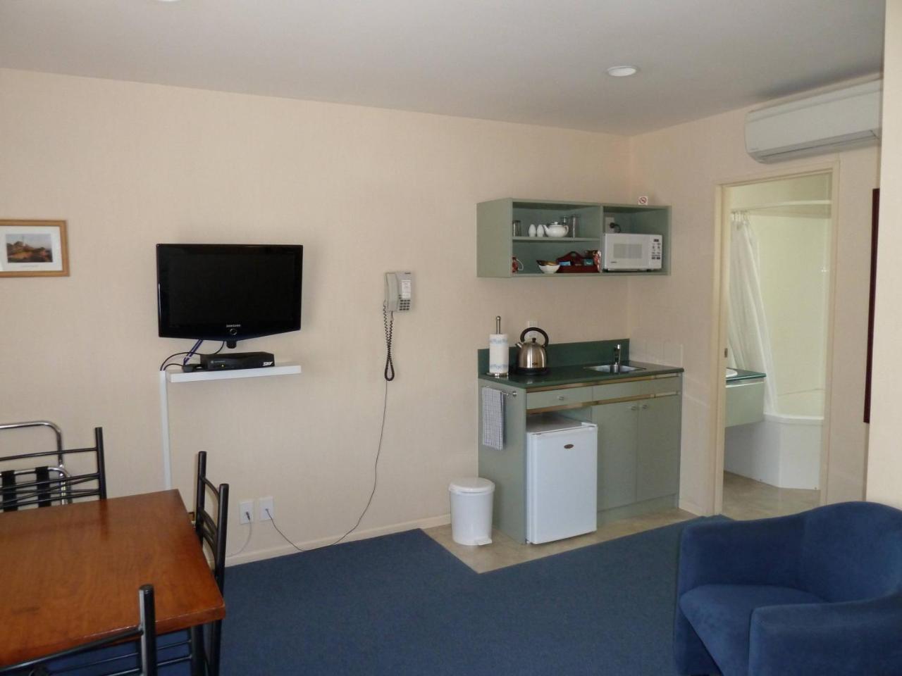 South Park Motel Мастертон Экстерьер фото